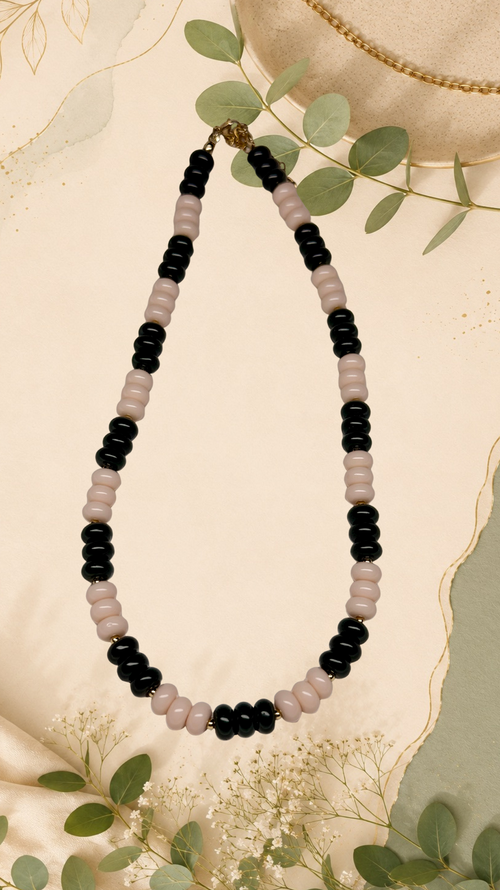 Savia Necklace